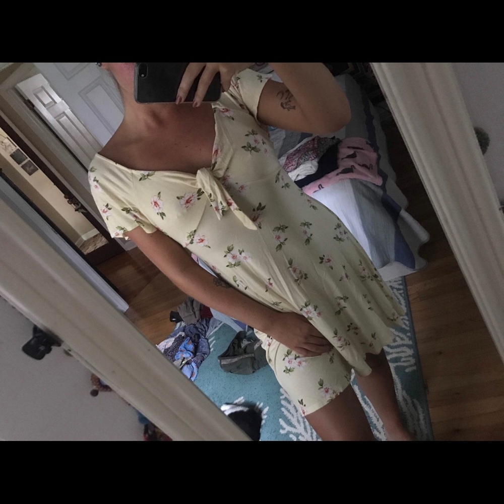 Yellow floral short sleeve dress
